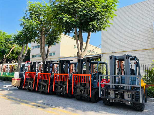 Se vende carretilla elevadora diesel